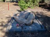 image of grave number 696976
